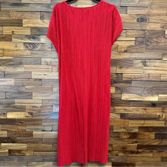 Zara - Pleated Tunic with Belt - Picture 3 of 4